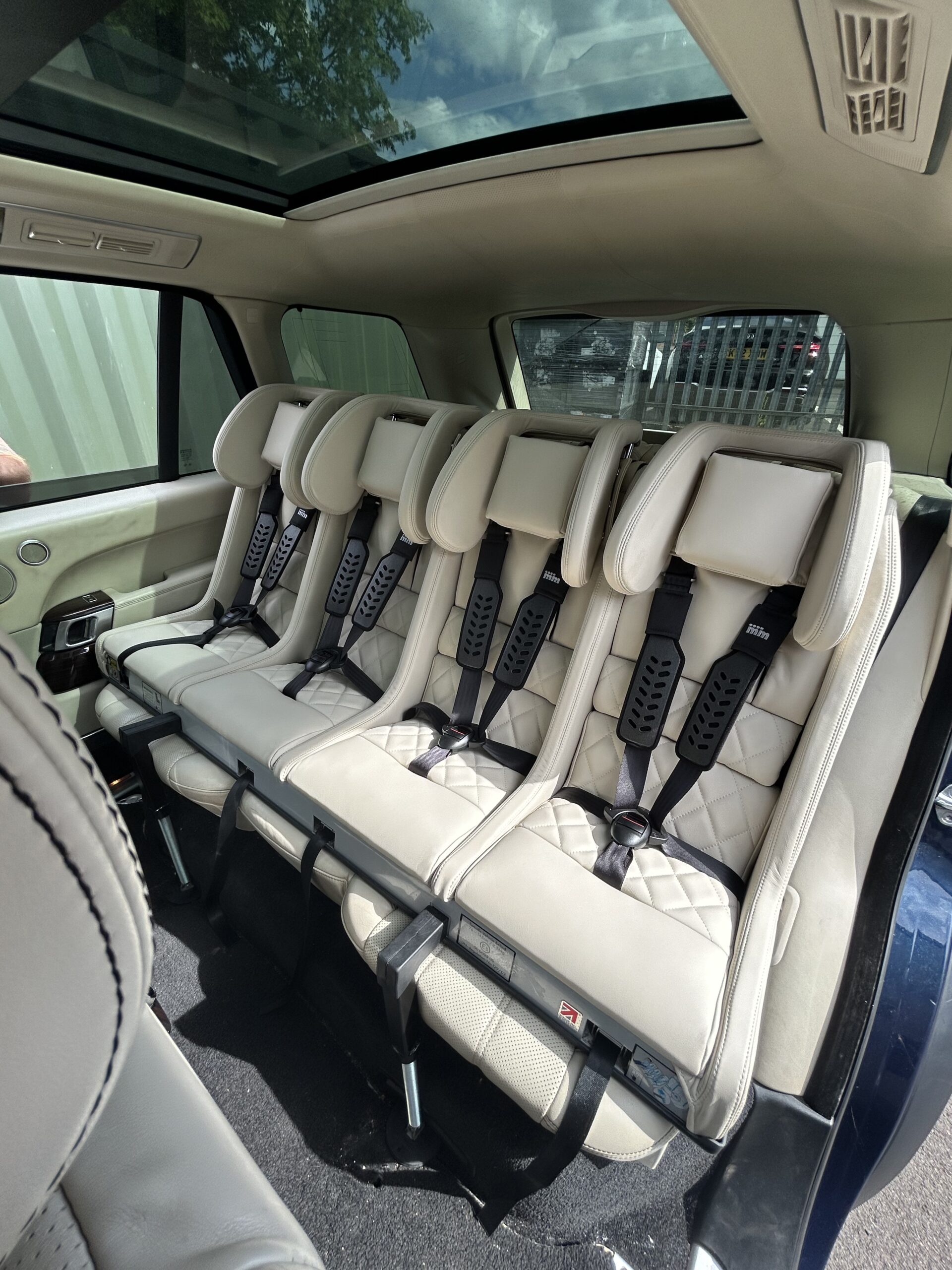 1320 in Range Rover - Ivory Leather 4 seater Multimac in range rover