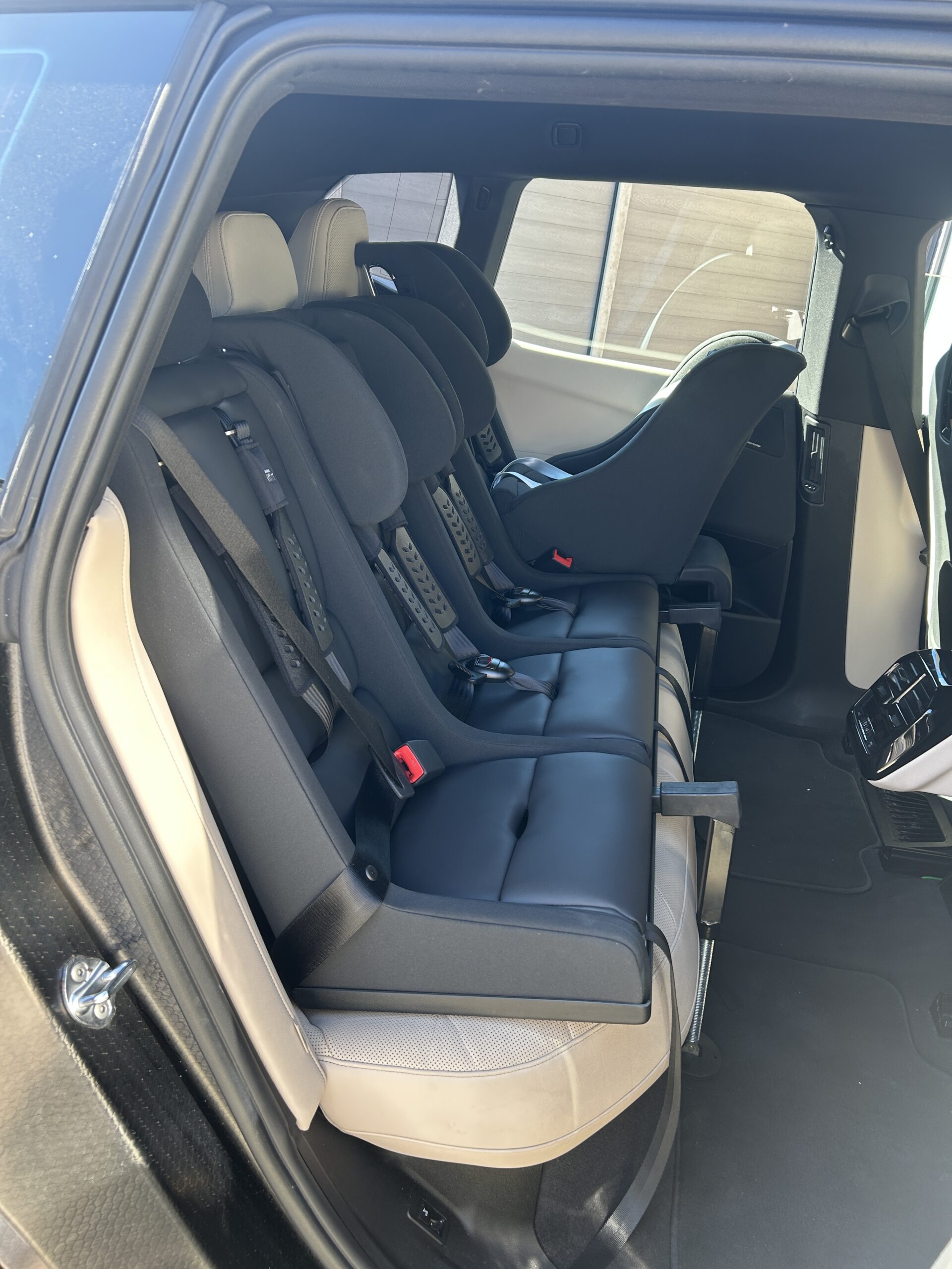 BMW iX, 1320 Minimac, plug in buckle (1)