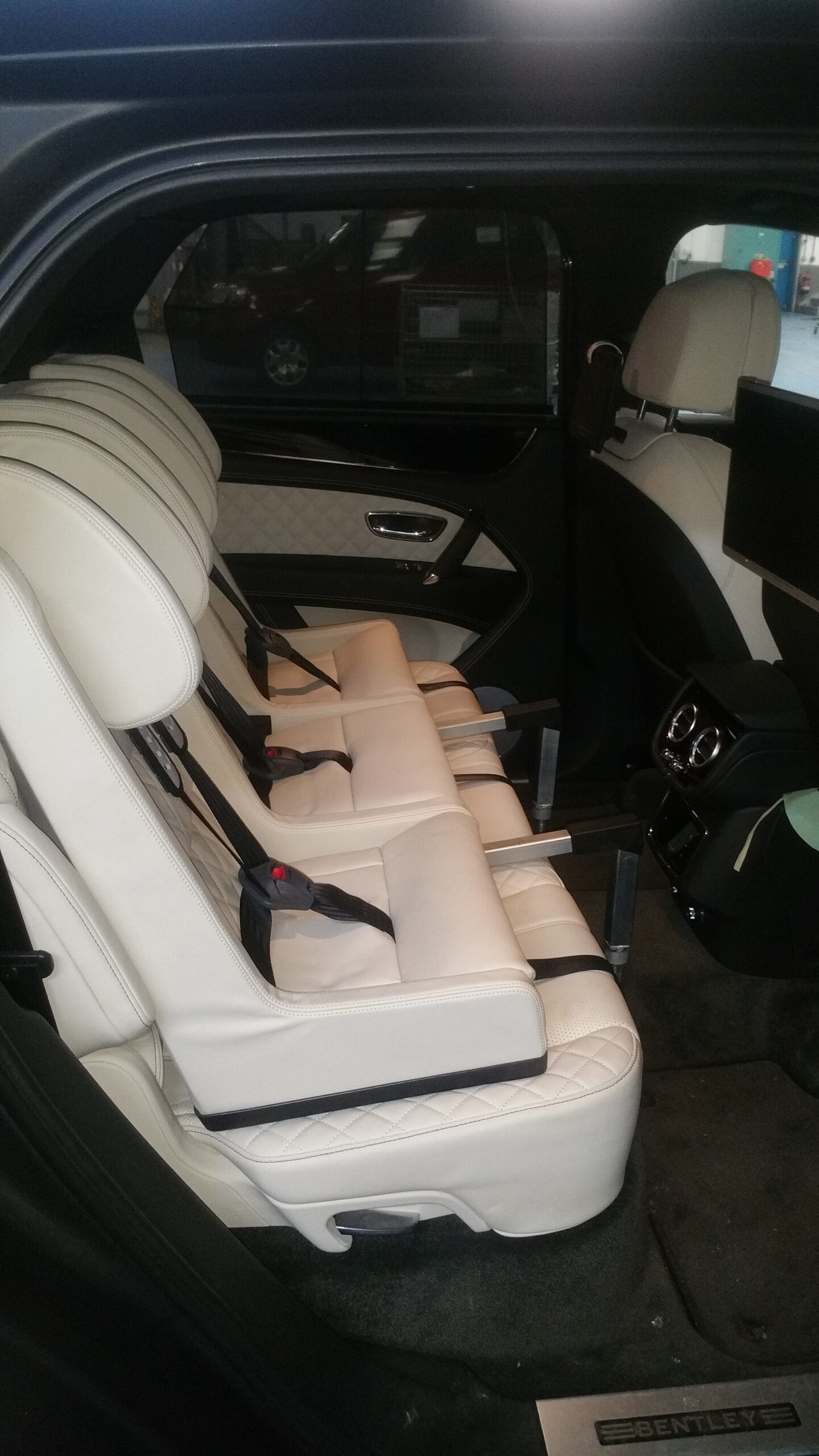 Bentley Bentayga leather